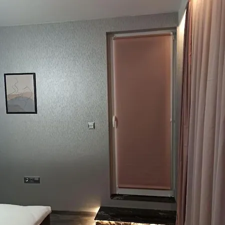 Pimax Luxury Apartment *